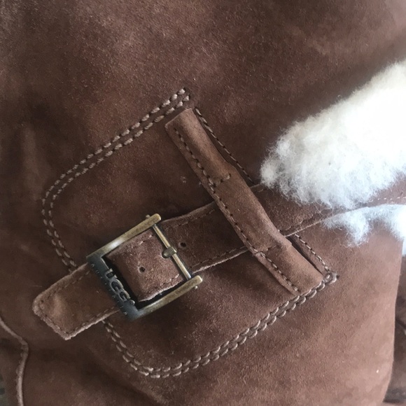 UGG Winter Boots - Picture 3 of 8